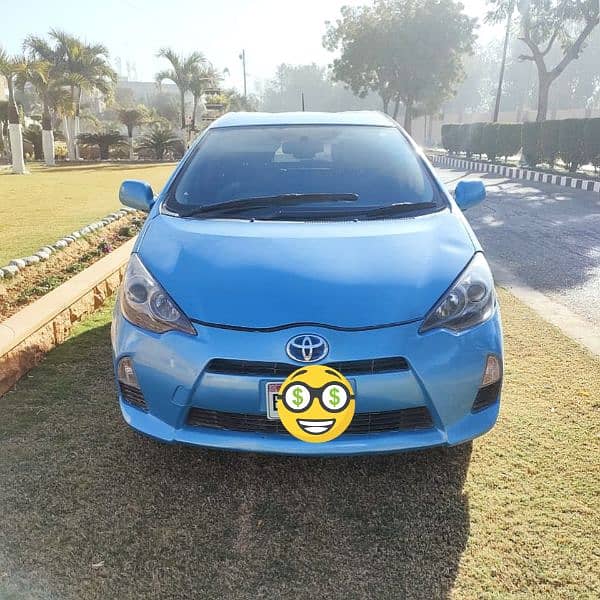 Toyota Aqua 2012/2016 better then vitz Prius 5