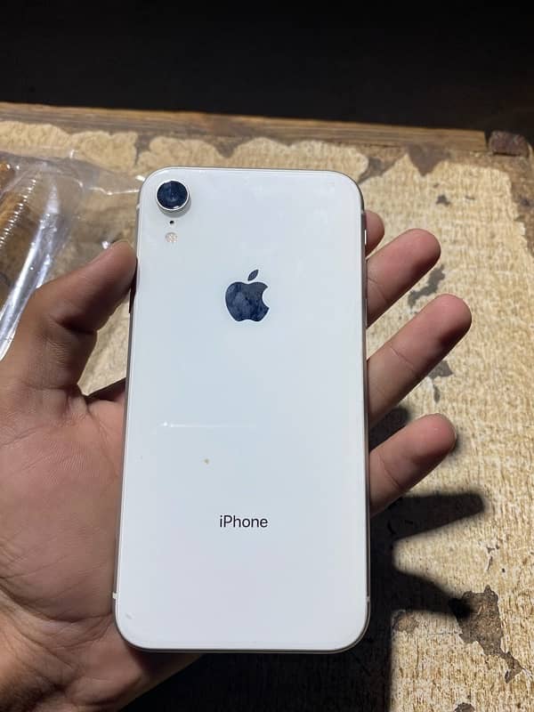 iphone xr factory unlock 64 gb 0