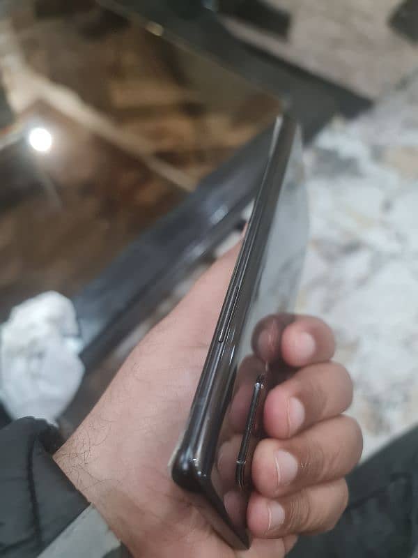 one plus 8 black color 4