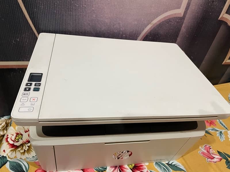 HP LaserJet Pro MFP M28w 1