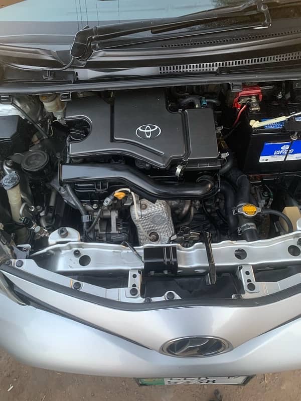 Toyota Vitz 2014 8