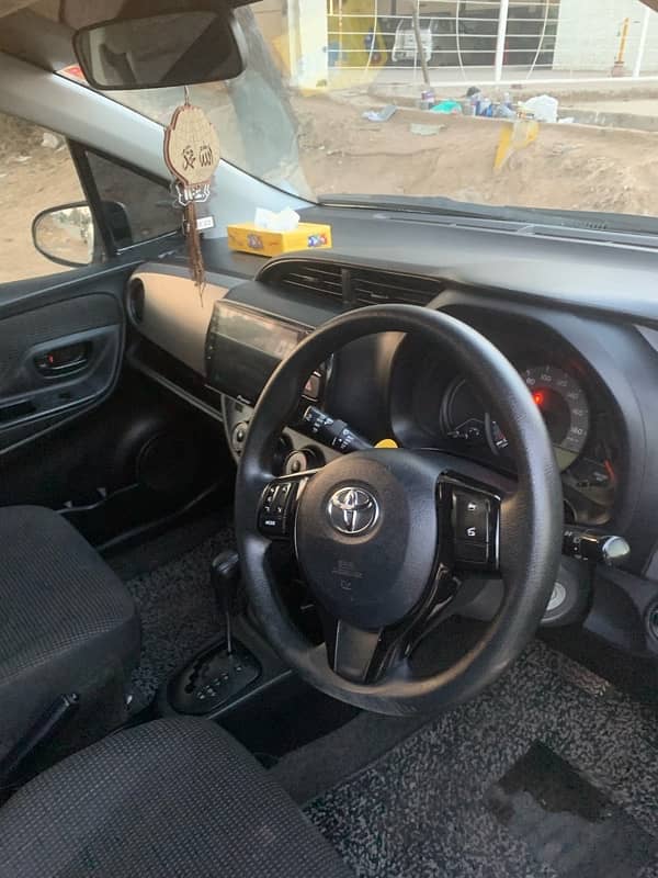 Toyota Vitz 2014 9