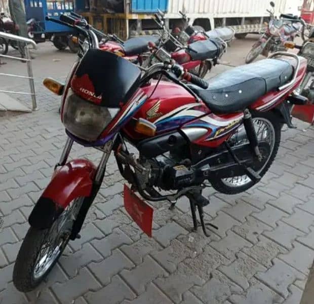 Good Condition Honda Pridor 2015 Model 1