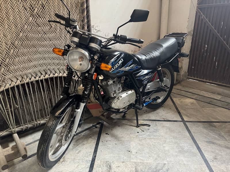 Suzuki 150 Special Edition in good condition 2