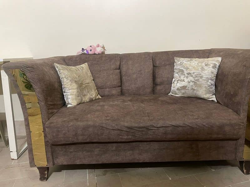 7 seater sofa best condition used . . 0