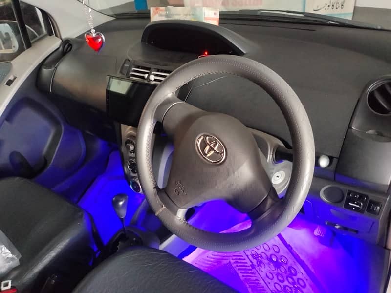 Toyota Vitz 2007 4