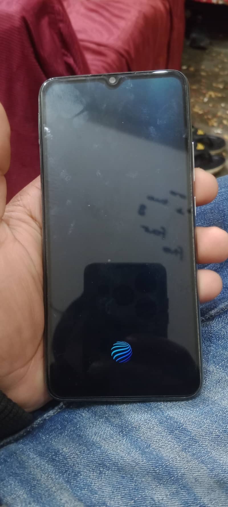 VIVO S1  8/256 7