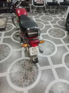 Honda 70 21/24 model 10/10 condition