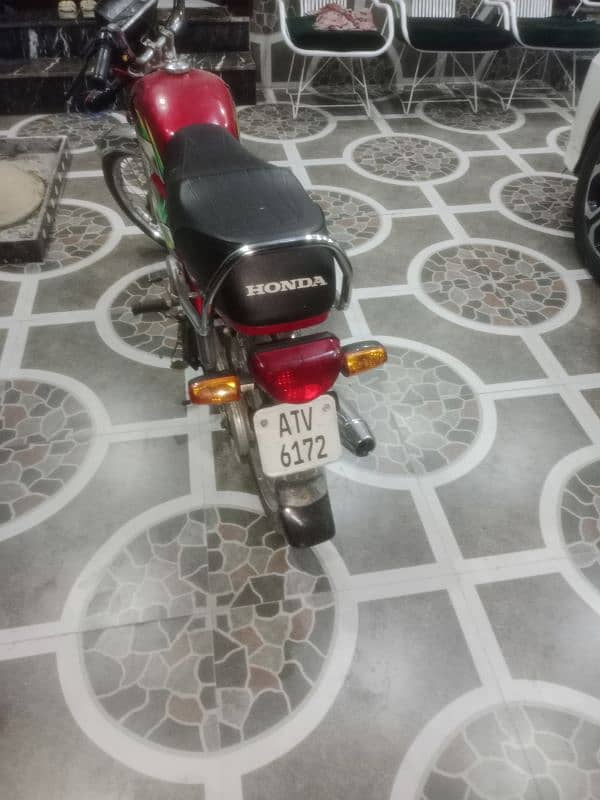 Honda 70 21 model 10/10 condition 0