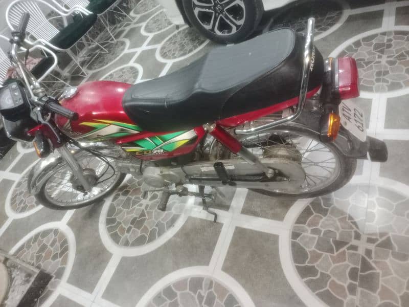 Honda 70 21 model 10/10 condition 2