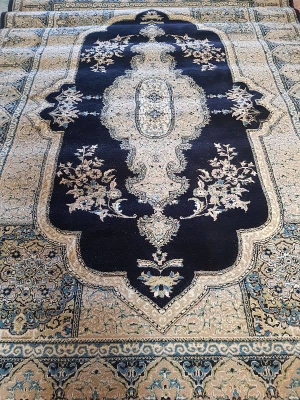 Black and white carpet and rug 0