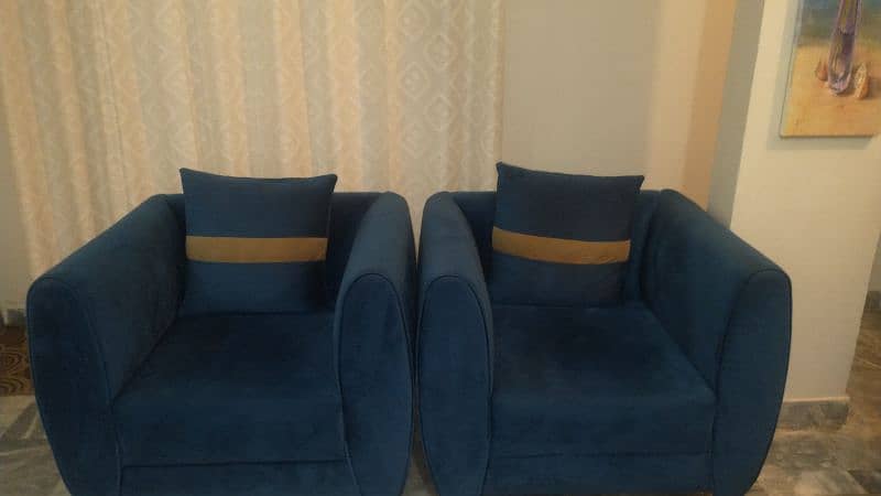 Navy blue 5 seater sofa set. 1