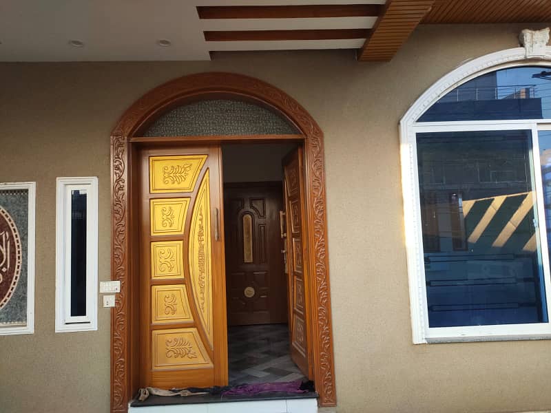 10 Marla Brand New House For Rent 2