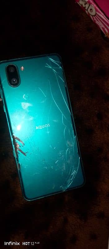 Aquos r3 back and touch broken screen and board is ok 0