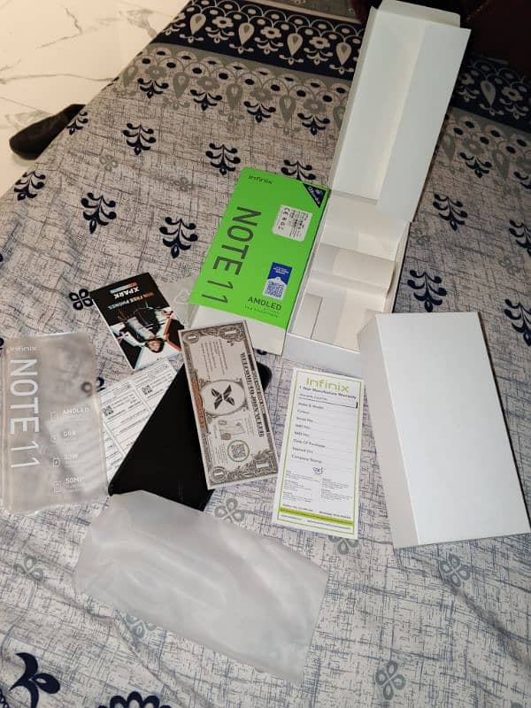 Infinix note 11 6 gb 128 gb good condition with original box for sale 0