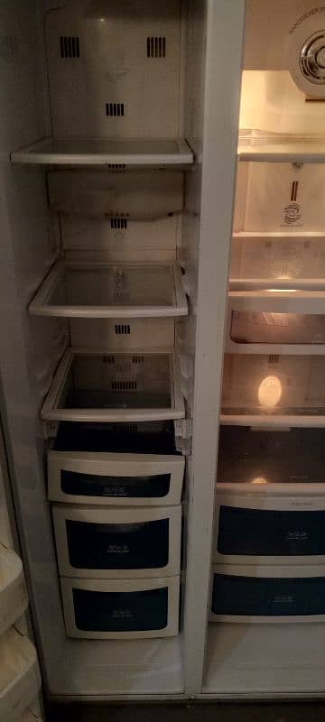 Daewoo Double Door Refrigerator (Gulf imported) 1