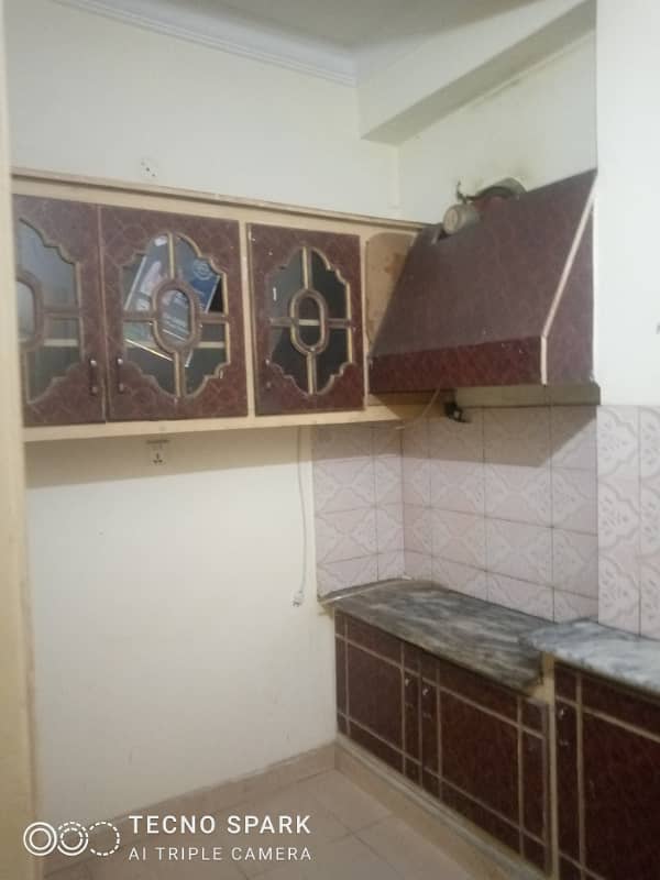 2bed falt with gas for rent Ghauri town phase 5 7