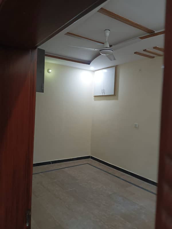 6 marla ground flour sapert house available for rent Ghauri twon ph5b 9