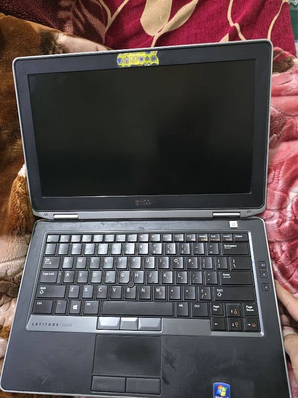 Dell i5 Latitude E-6330 0