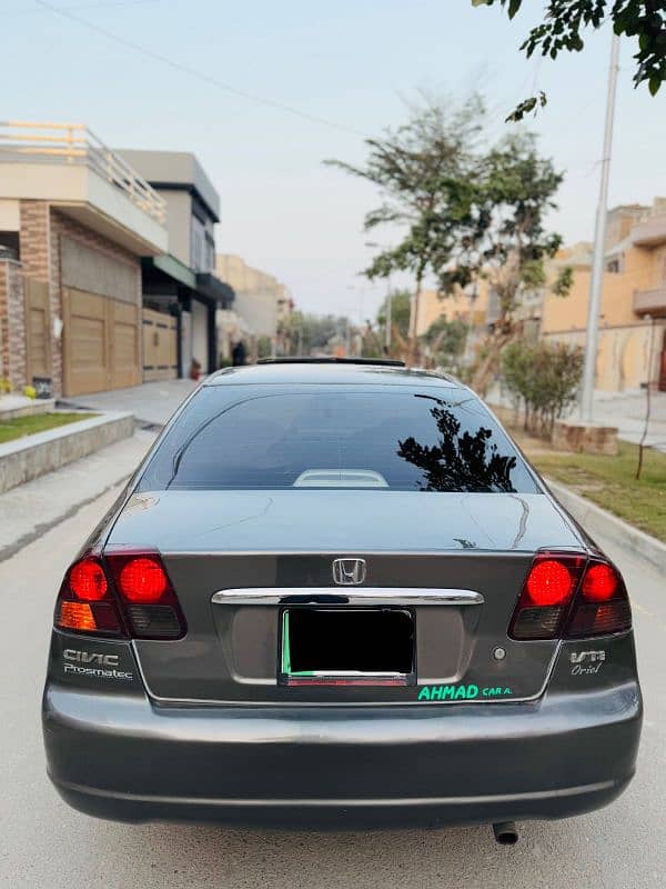 Honda Civic Prosmetic 2005 4