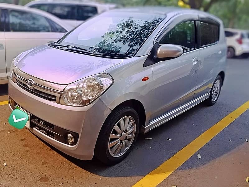 Daihatsu Mira 2012 3