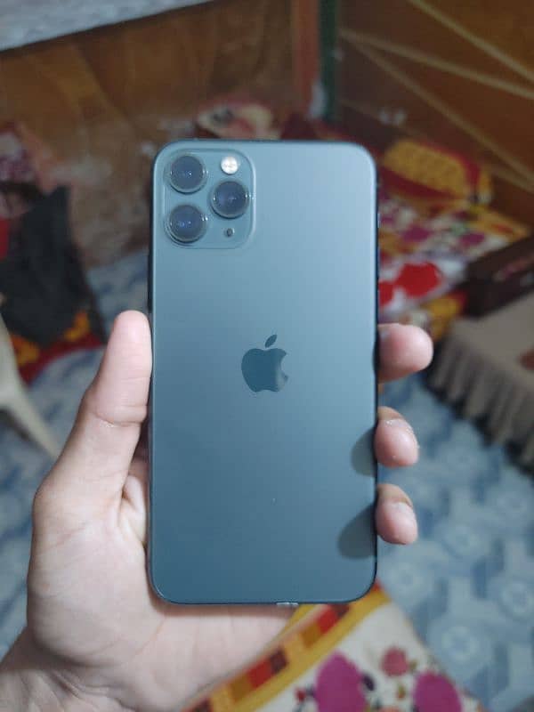 iPhone 11 Pro 87% Bettery Health jV  10/10 Condition  come dm 3