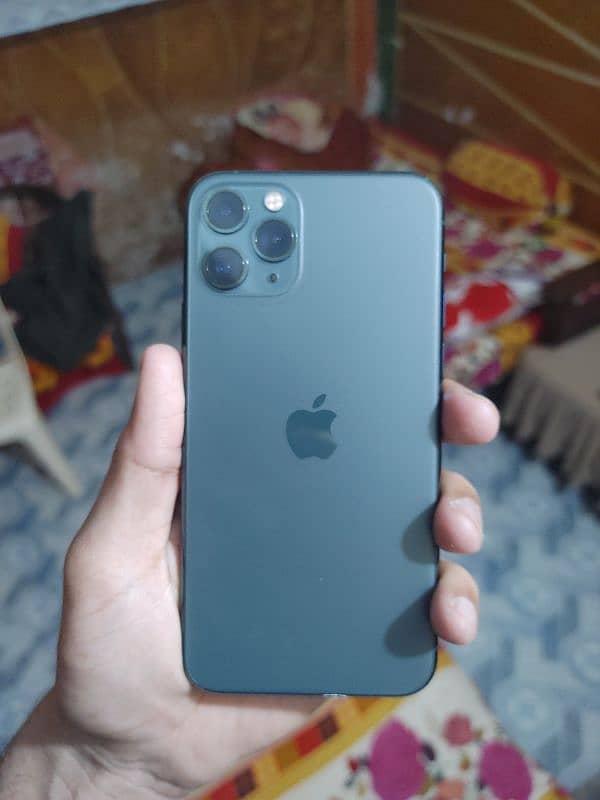 iPhone 11 Pro 87% Bettery Health jV  10/10 Condition  come dm 4