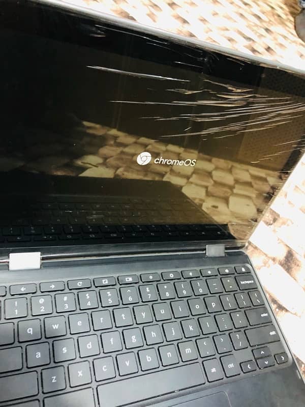 Lenovo Touch Chrome book 2