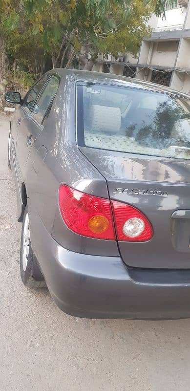 Toyota Corolla Altis 2004 7