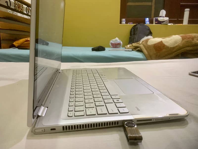 Rs 43,500 HP laptop (Core i5 7th Gen) 256 SSD 4