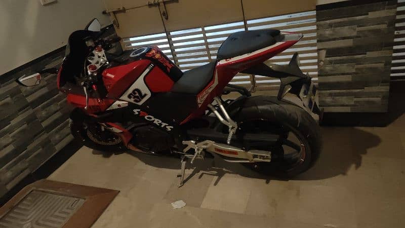 Sports Bike for sale 400cc 6