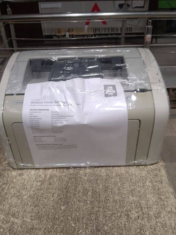 Hp laser jet 1020 Black and White printer 2