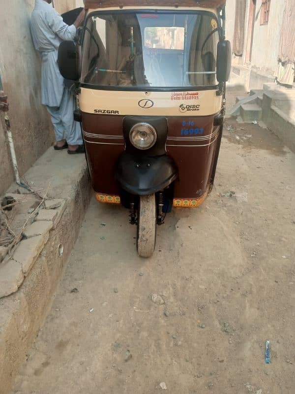 urgent selling sazgar 2016 model full genion rickshaw 3