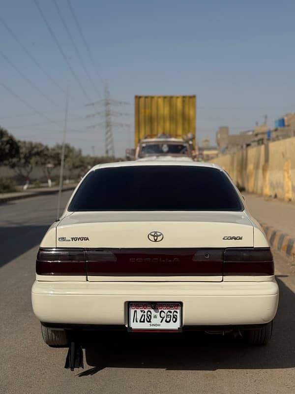 Toyota Corolla XE 1995 4