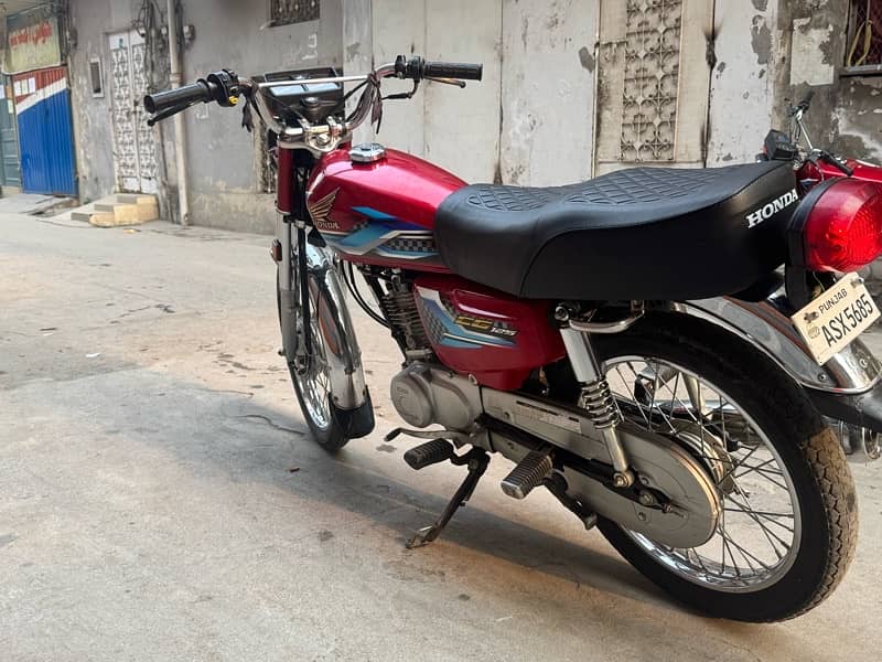 Honda CG125 for sale in lush condition genuine silencer 10