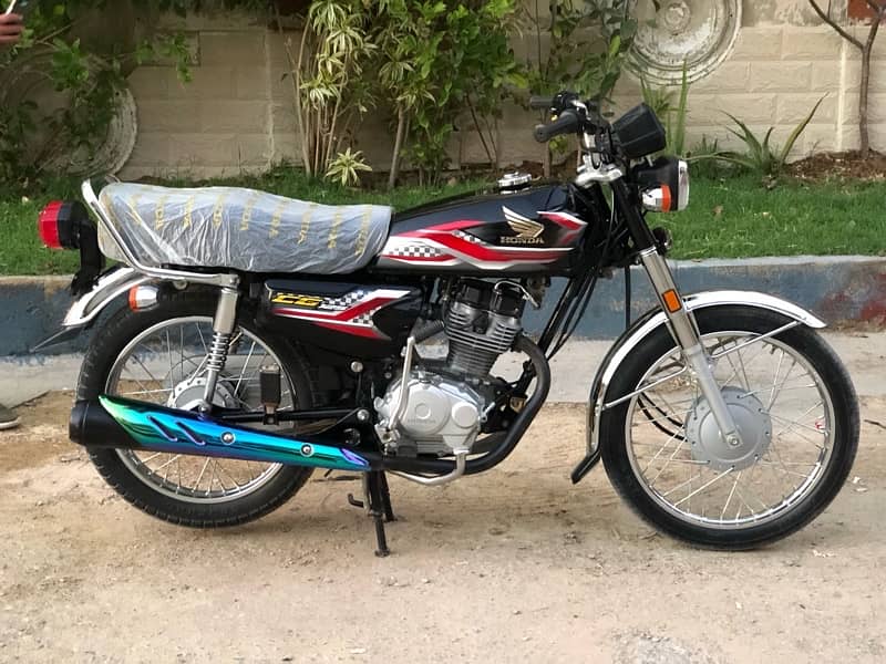 Honda CG-125 2024 un-registered (0 meter condition) 10 month invoice 0