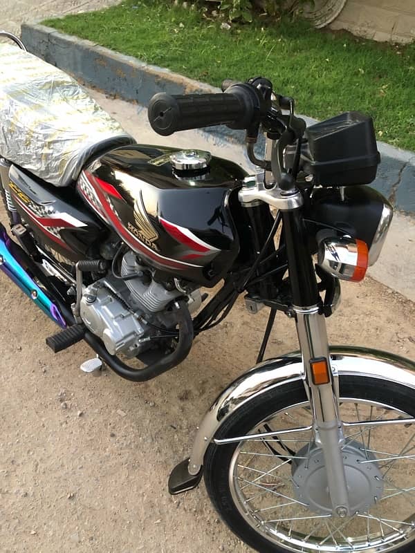 Honda CG-125 2024 un-registered (0 meter condition) 10 month invoice 1