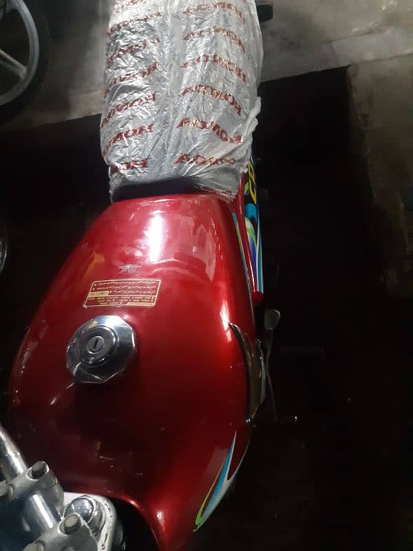 HONDA CD 70 RED GOOD CONDITION 1