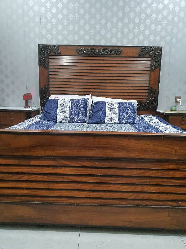 king size bed with dressing 0