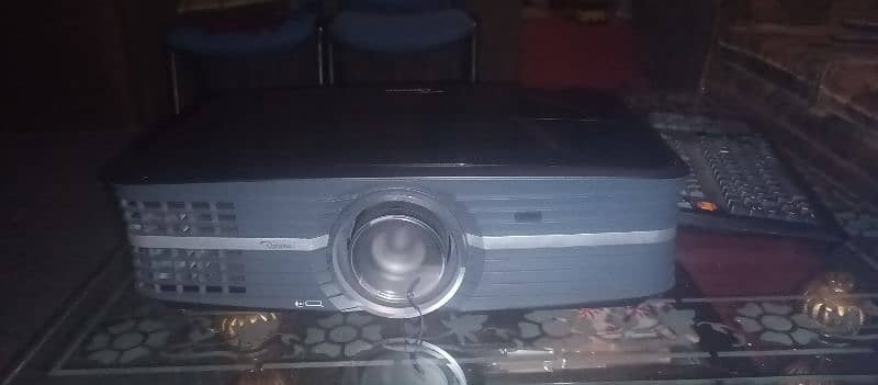 Optoma uhd65 4k uhd home theater cinema projector 0