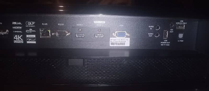Optoma uhd65 4k uhd home theater cinema projector 2