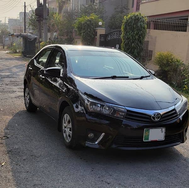 Corolla GLI automatic 1.3 Model 2016 0