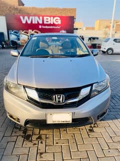 Honda City 1.5 auto 2018 beige interior