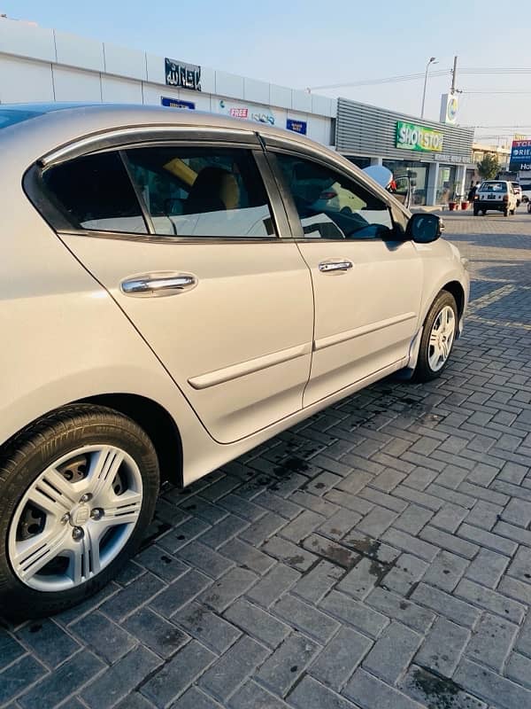 Honda City 1.5 auto 2018 beige interior 1