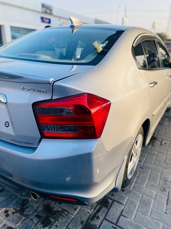 Honda City 1.5 auto 2018 beige interior 4