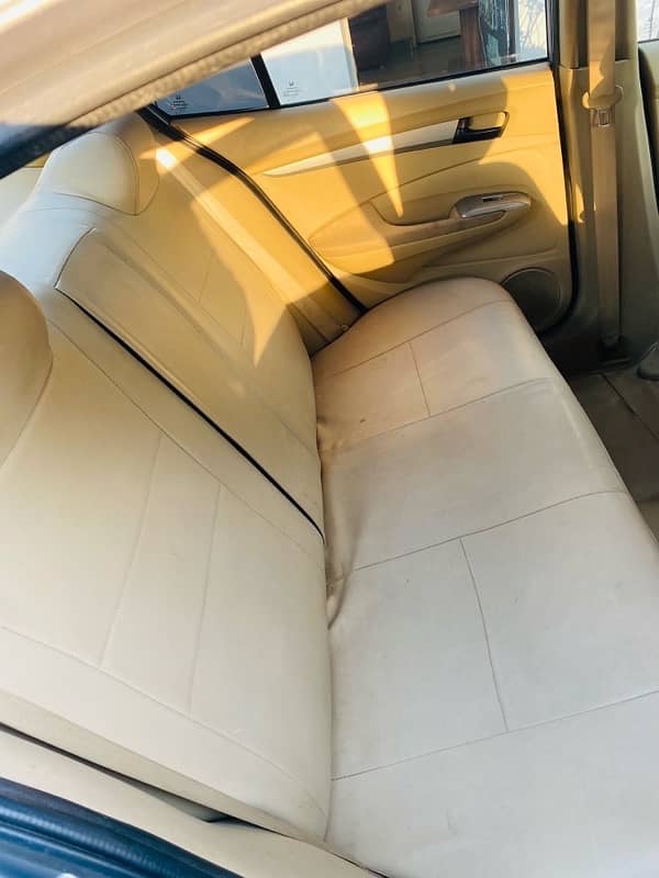 Honda City 1.5 auto 2018 beige interior 7