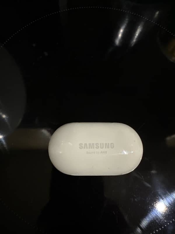 samsung SM-R175 Airbuds 0