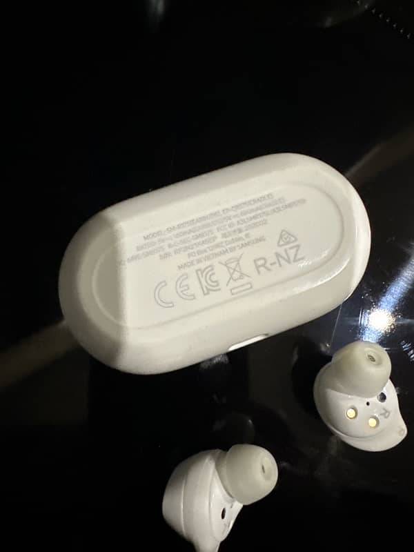 samsung SM-R175 Airbuds 7