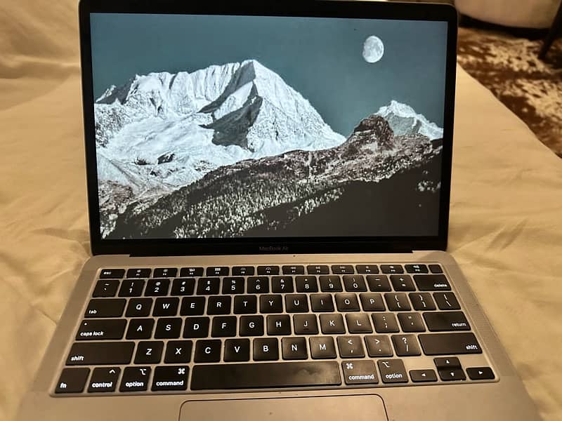 Macbook Air 2020 intel i3 256 GB 1