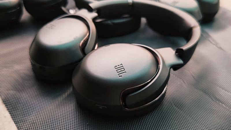 JBL Tour 1 M2 Premium Noise Cancelling Headphones 2